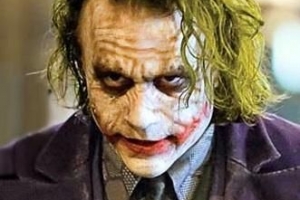 Hoe om 'n Joker-kostuum van die Dark Knight te maak