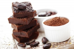 Hoe om warm sjokolade brownies in die mikrogolf te maak