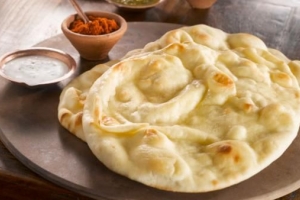 Hoe om naan tuis te maak sonder tandoor