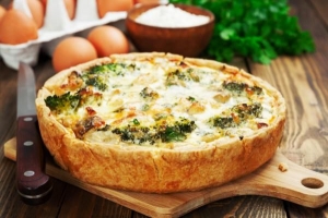 Hoe om vegetariese quiche sonder eiers te maak