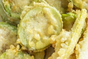 Hoe om Zucchini Tempura te maak