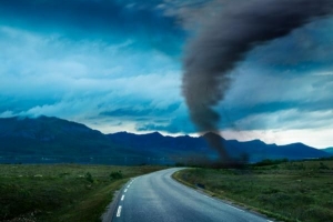 Hoe om voor te berei vir 'n tornado of orkaan