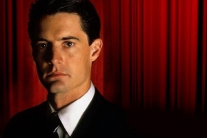 Maak 'n DIY Dale Cooper Halloween-kostuum (en ander Twin Peaks-karakters)