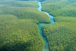 Waarom vloei sommige riviere vinniger as ander